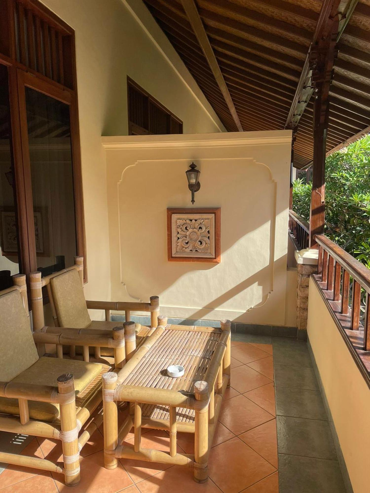 Yulia 1 Bed & Breakfast Sanur Екстериор снимка