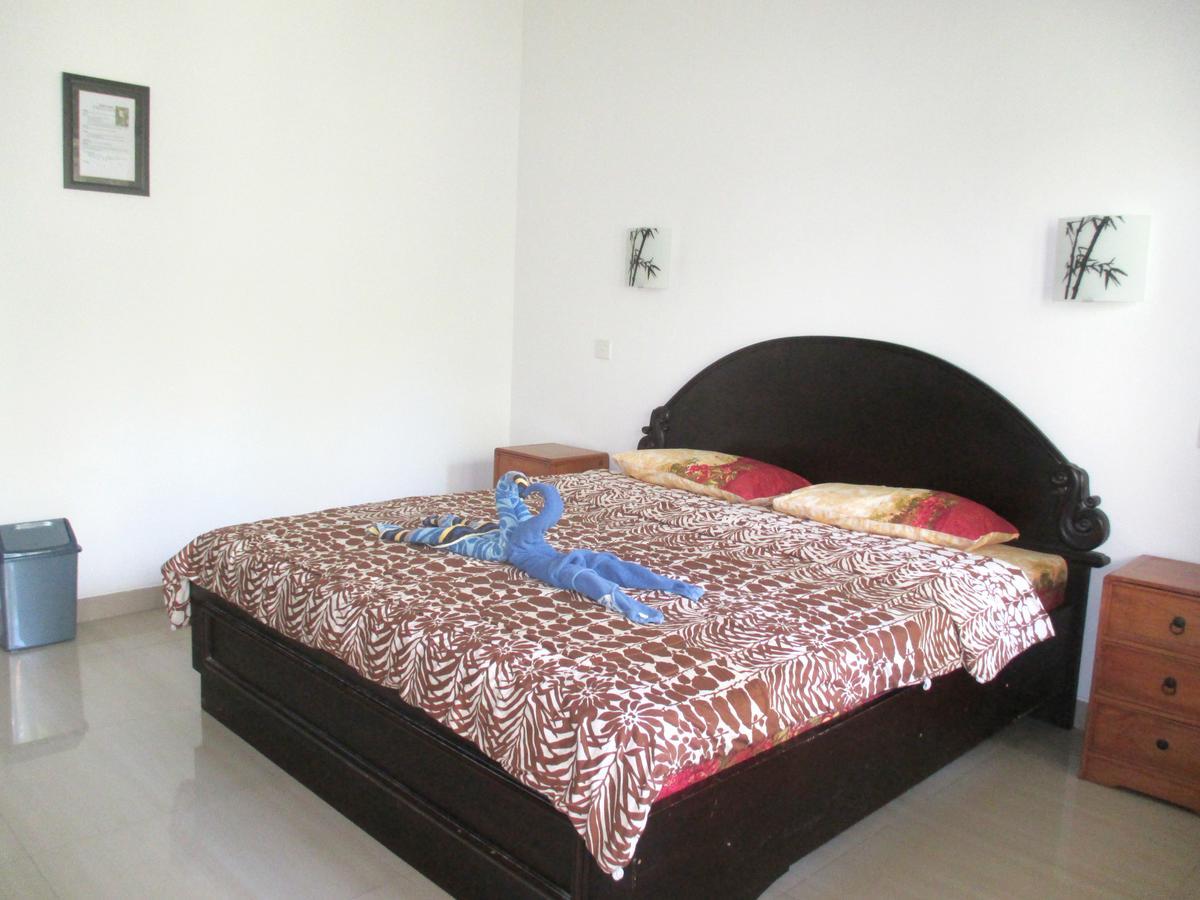 Yulia 1 Bed & Breakfast Sanur Екстериор снимка