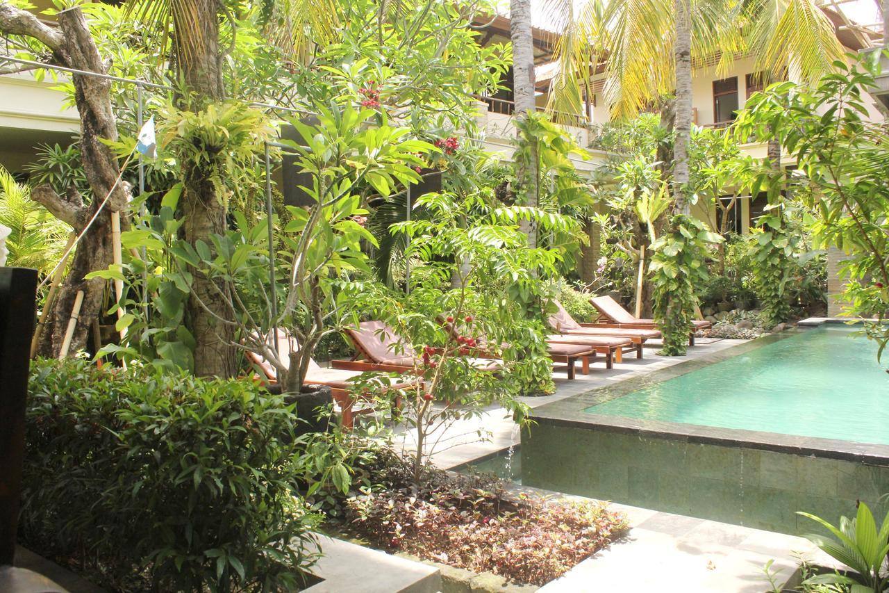 Yulia 1 Bed & Breakfast Sanur Екстериор снимка