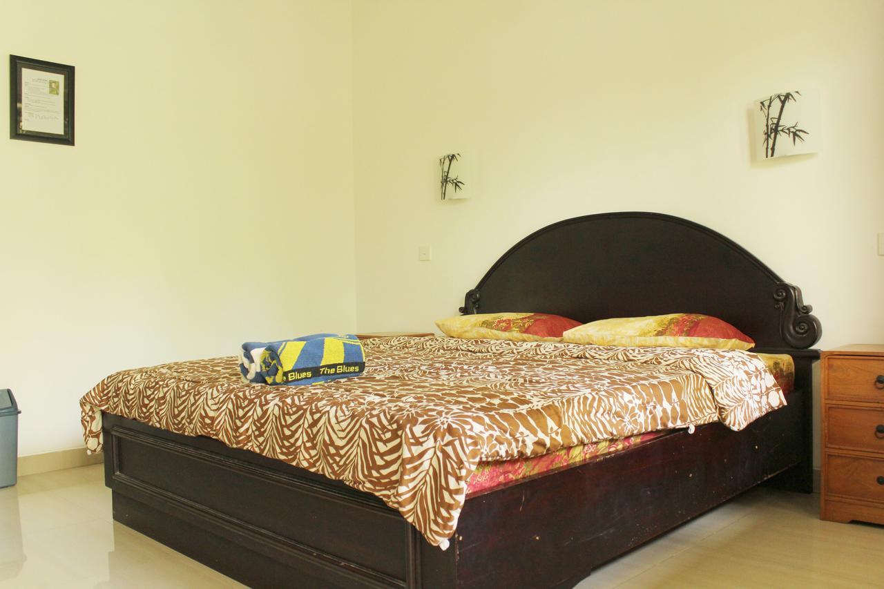 Yulia 1 Bed & Breakfast Sanur Екстериор снимка