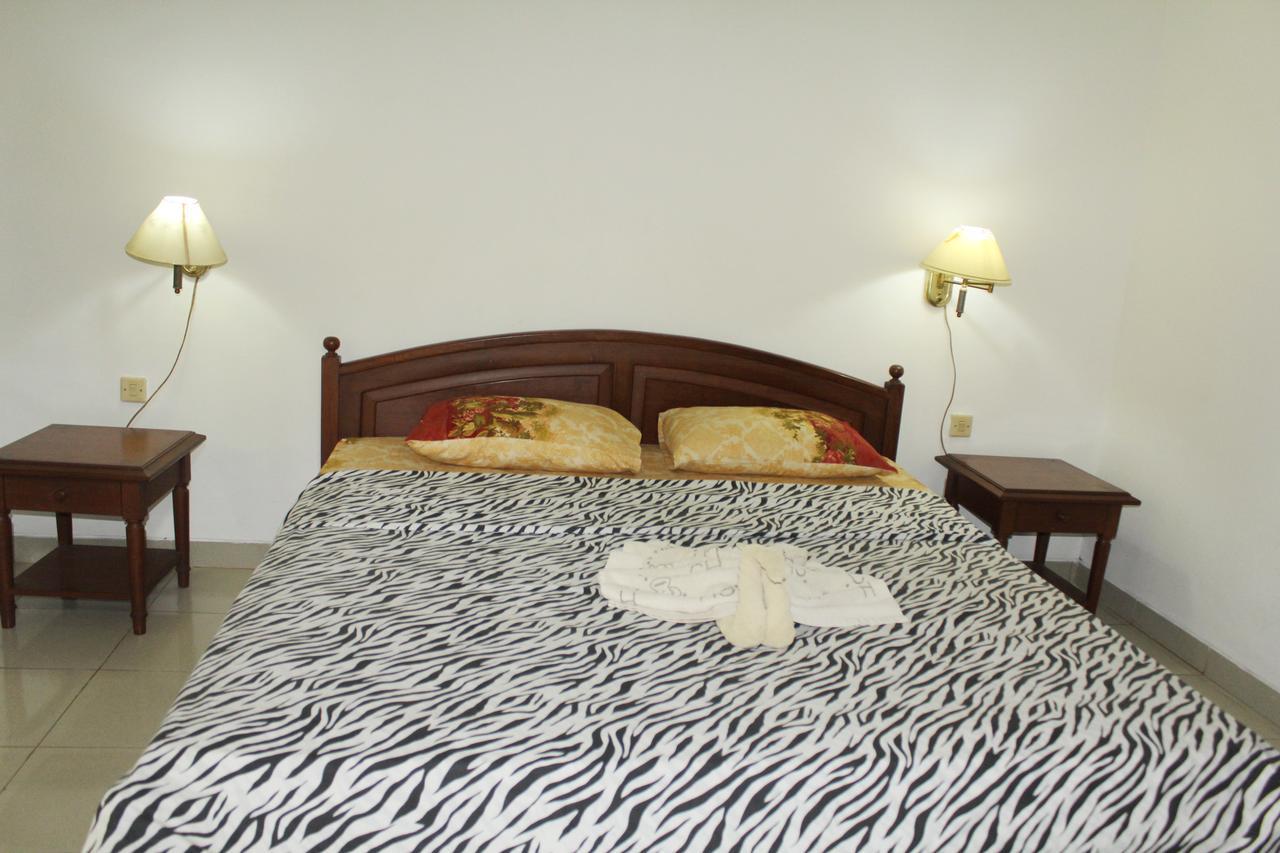 Yulia 1 Bed & Breakfast Sanur Екстериор снимка