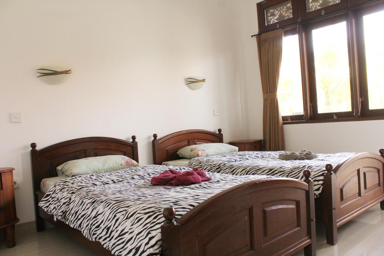 Yulia 1 Bed & Breakfast Sanur Екстериор снимка