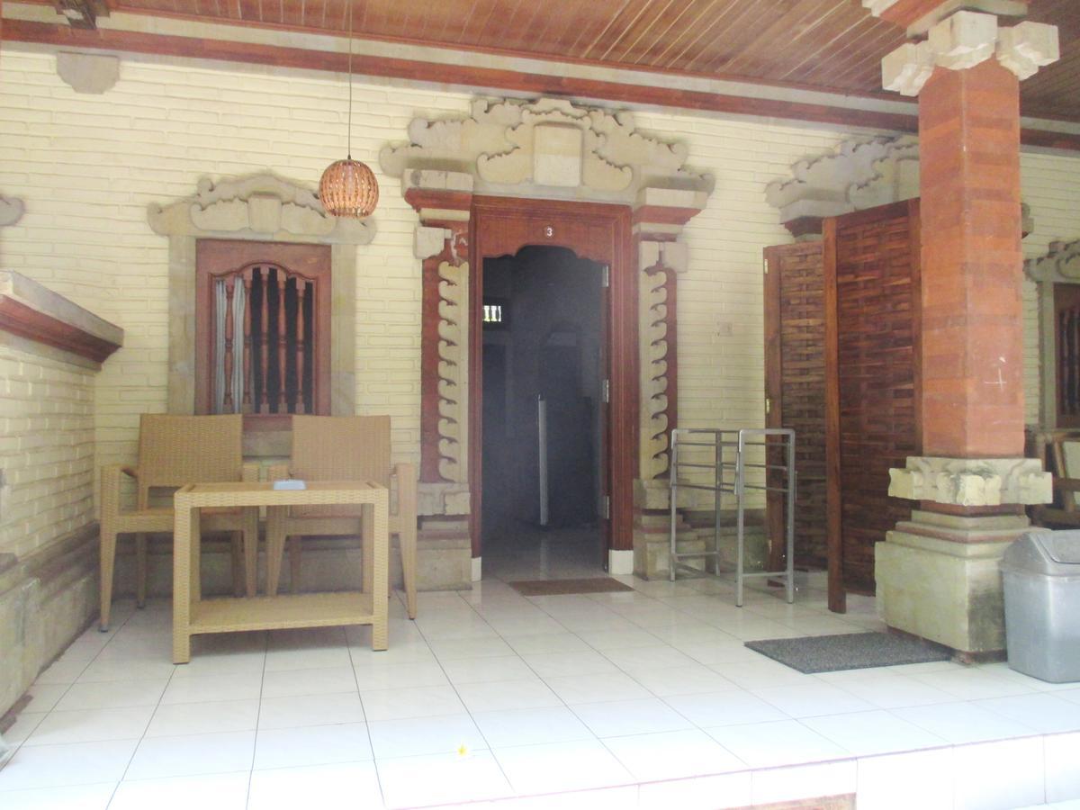 Yulia 1 Bed & Breakfast Sanur Екстериор снимка