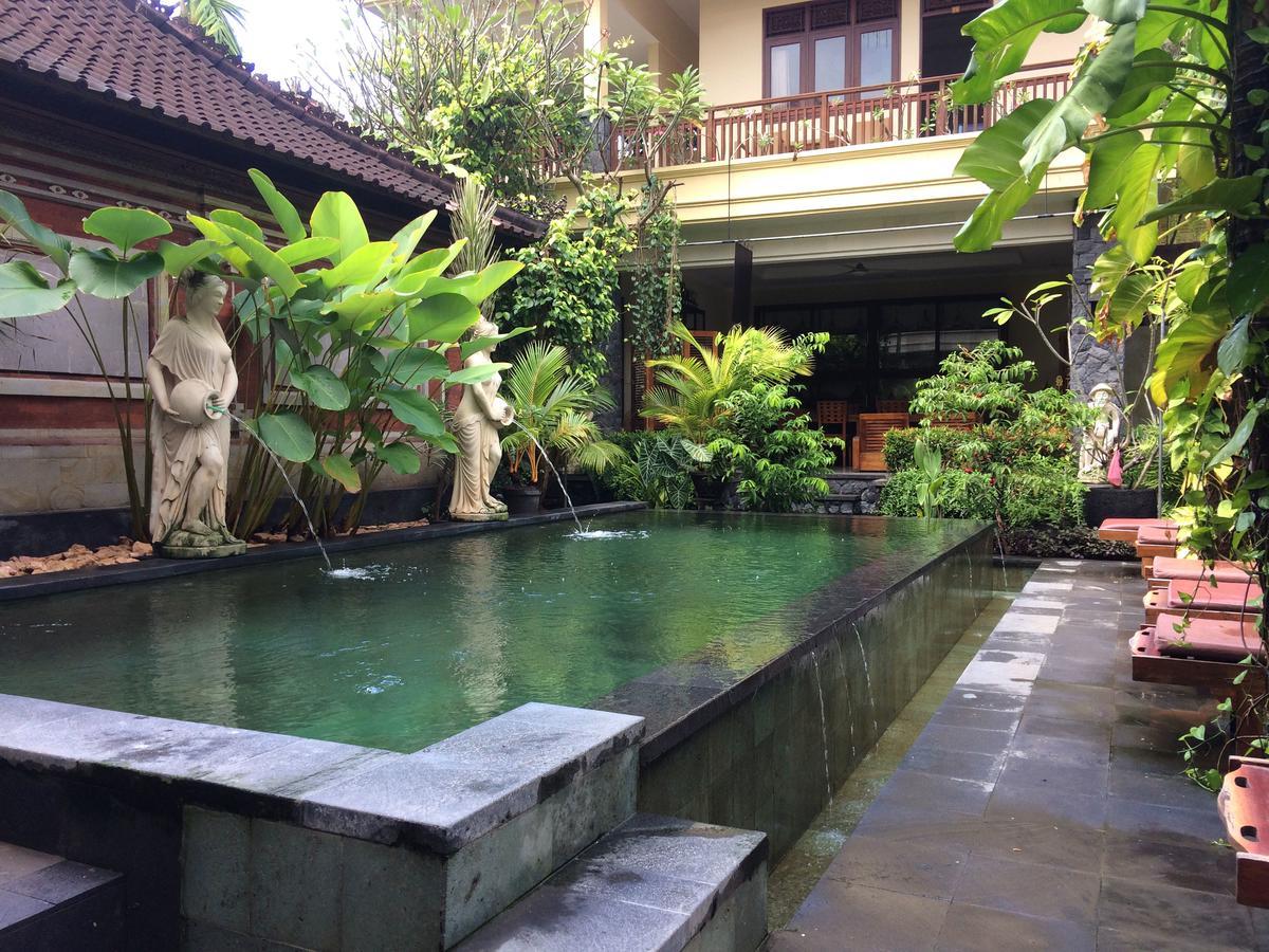 Yulia 1 Bed & Breakfast Sanur Екстериор снимка