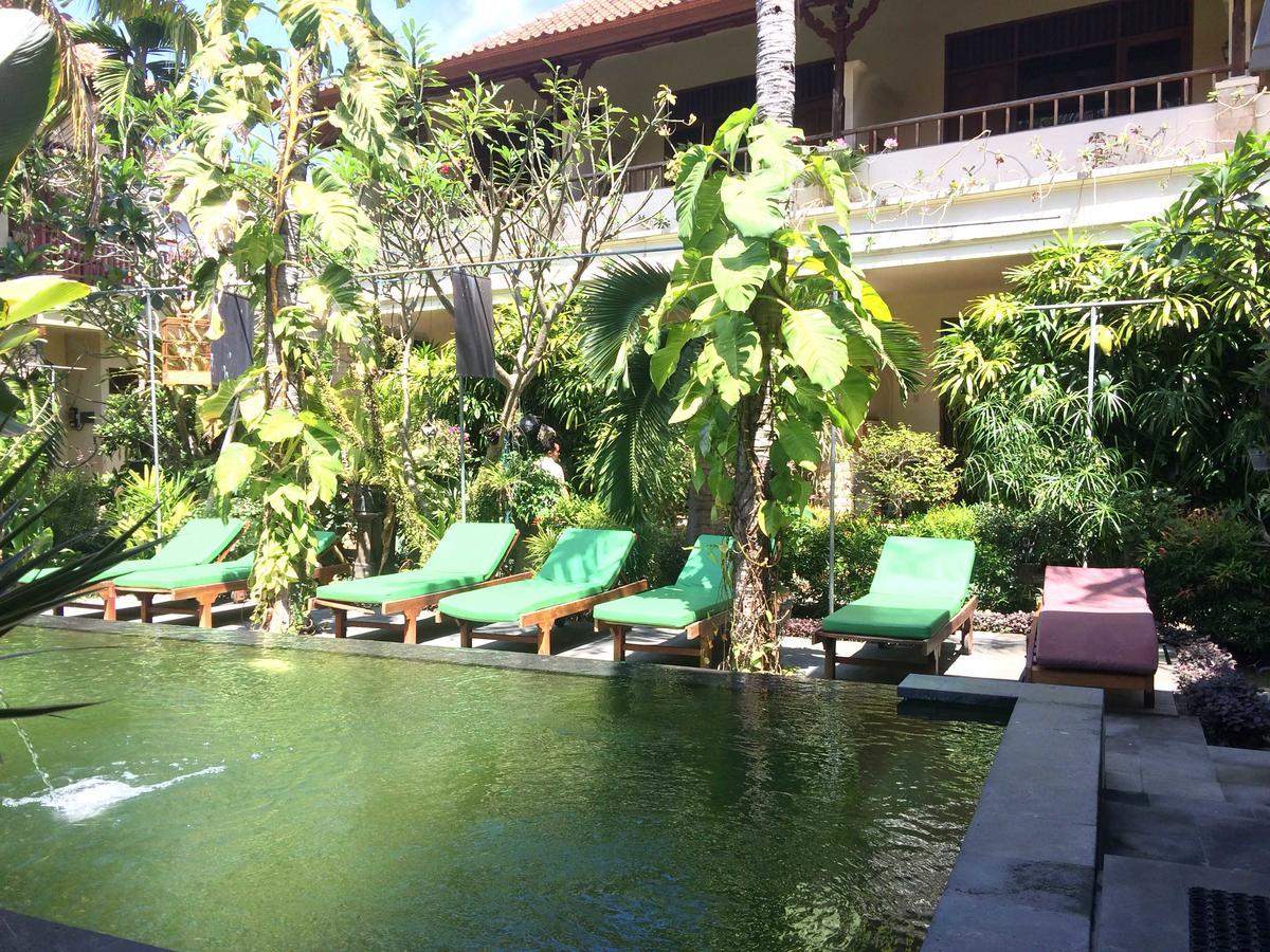 Yulia 1 Bed & Breakfast Sanur Екстериор снимка