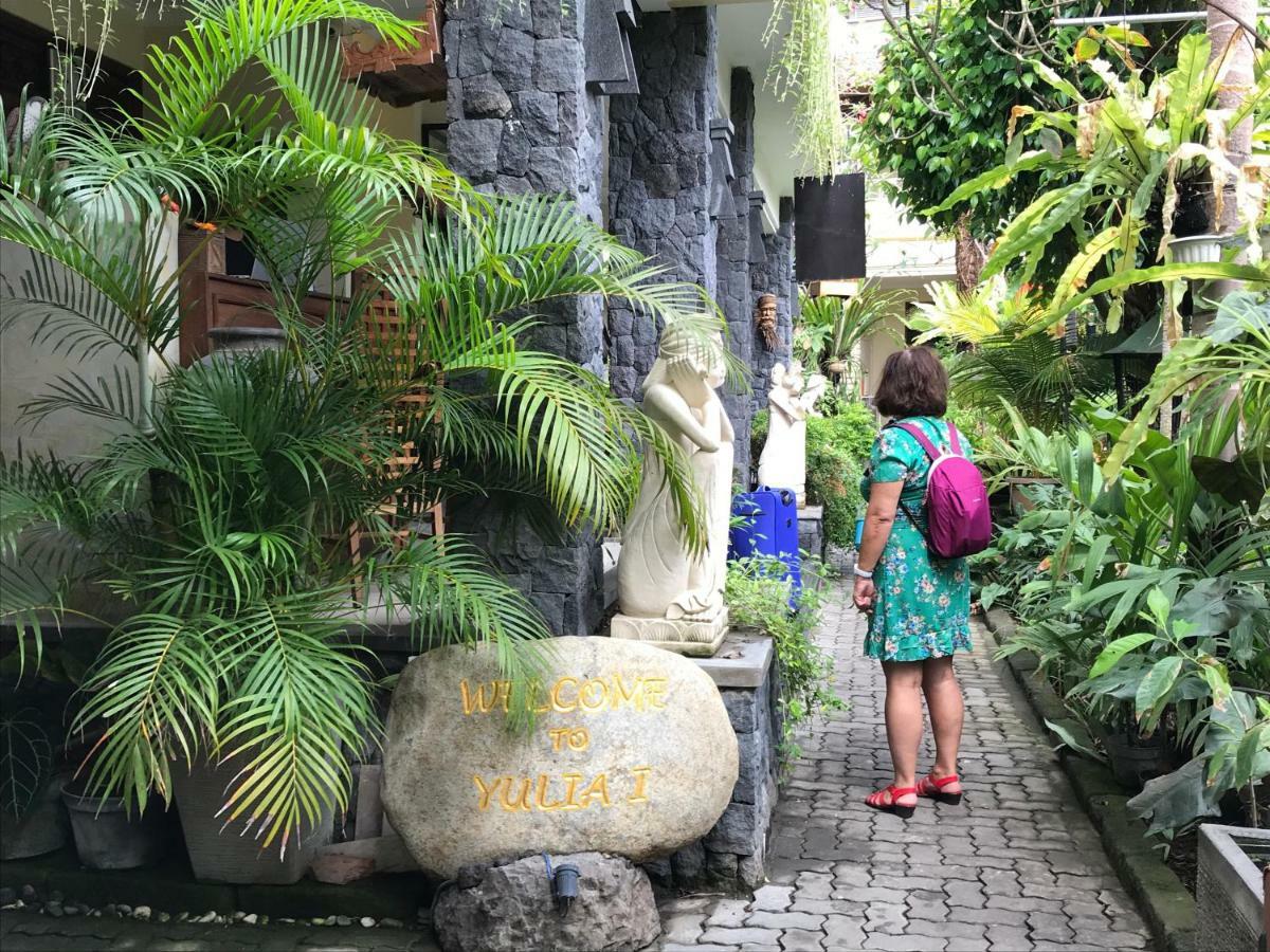 Yulia 1 Bed & Breakfast Sanur Екстериор снимка